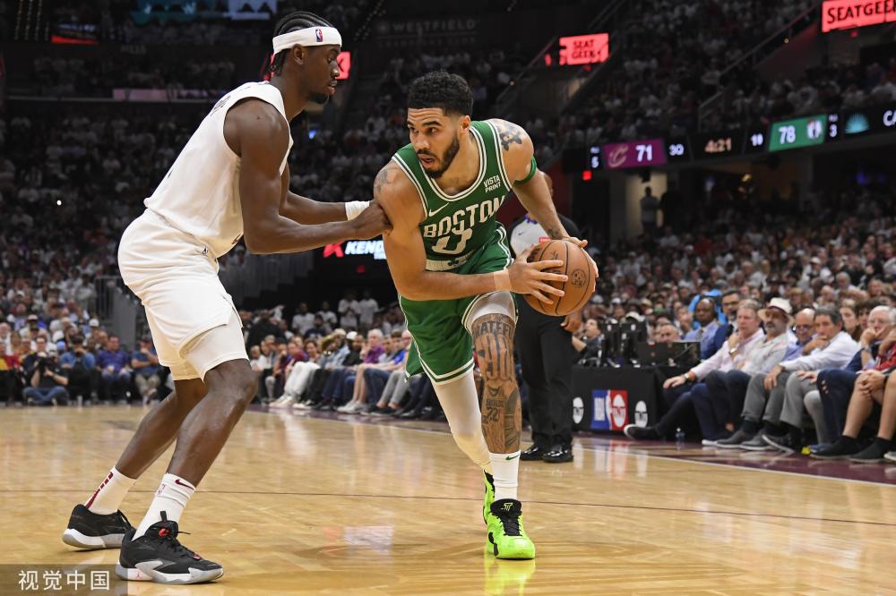 变得更具威 变得更具威