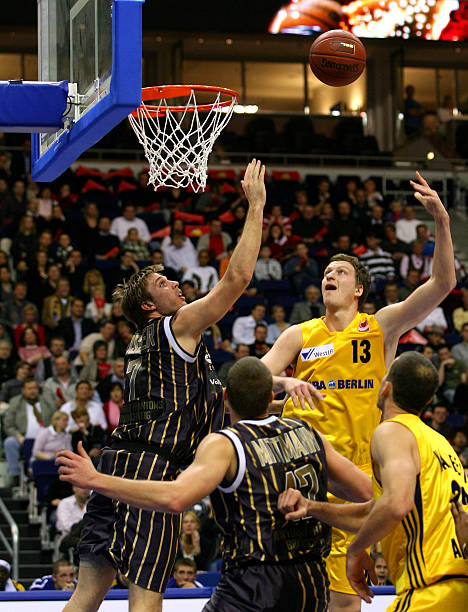 居西甲前列 居西甲前列